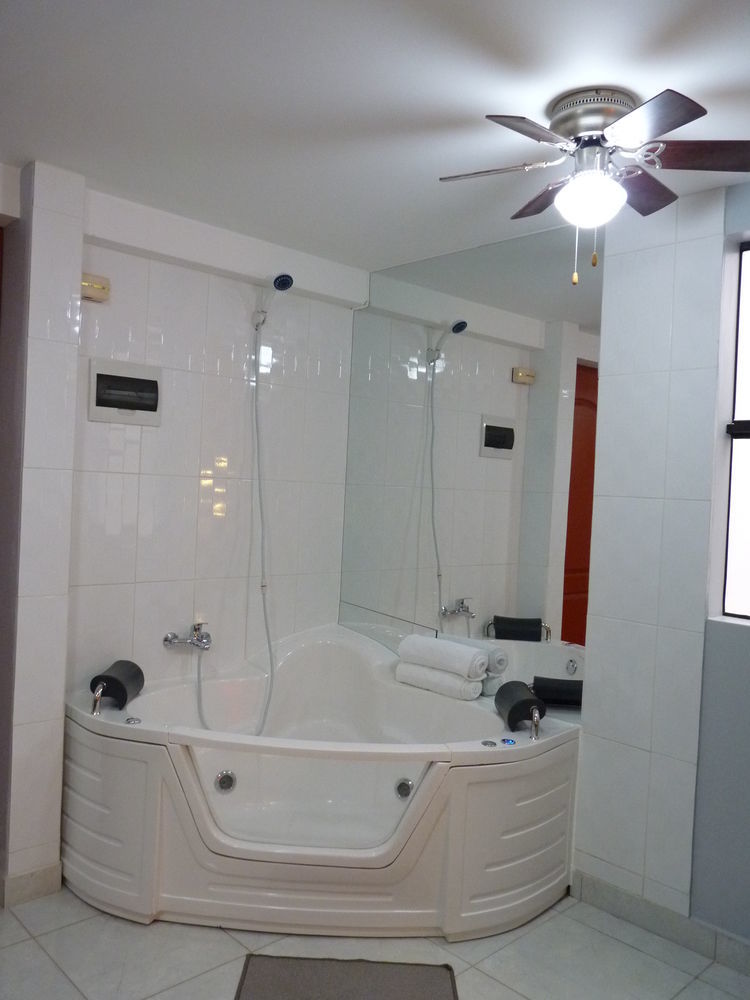 Abancay El Peregrino Apart Hotel المظهر الخارجي الصورة